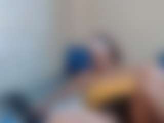 Live cam show with Londilicious33 - Young Adult on SpunkLive