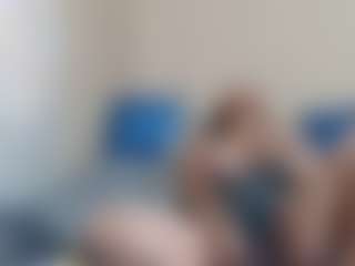 Live cam show with Londilicious33 - Thick on Strip Flash - Live Sex Shows