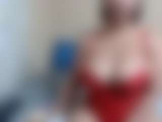 Live cam show with Londilicious33 - Black MILF on crypto-cams