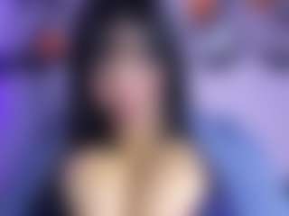 Live cam show with KrystenMoon - Blue Eyes on Camsoda