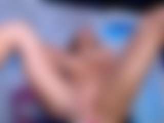 Live cam show with OksanaOcean - Fingering on Gym Cam Girls