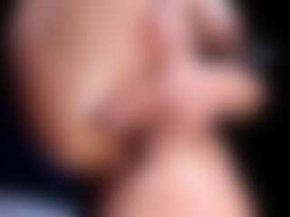 Live cam show with OksanaOcean - Garter on Streamer API