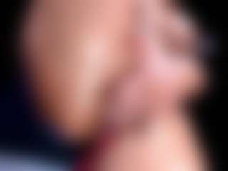 Live cam show with OksanaOcean - Shaved on Soda Cam