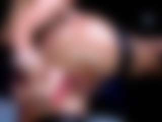 Live cam show with OksanaOcean - Garter on intimatelivegirls.com
