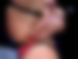 OksanaOcean MILF webcam performer live streaming