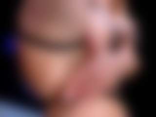 Live cam show with OksanaOcean - Big Tits Latina on Dolls Live