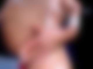 Live cam show with OksanaOcean - Athletic MILF on SquirtSoMuch