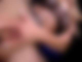 Live cam show with OksanaOcean - Garter on alttransgirls