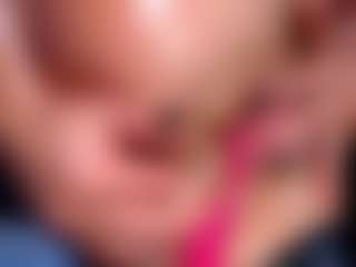 Live cam show with OksanaOcean - Bedroom on hrnylive.com