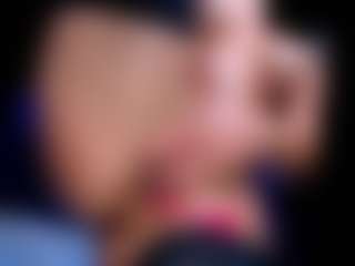 Live cam show with OksanaOcean - Athletic Amateur on Latina Girls