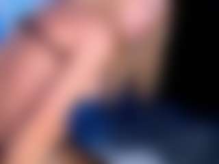 Live cam show with OksanaOcean - Twerk on Big Tits