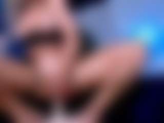 Live cam show with OksanaOcean - Shaved Pussy MILF on slutload