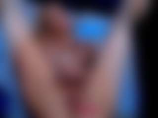 Live cam show with OksanaOcean - Smoking on Hubzter Live