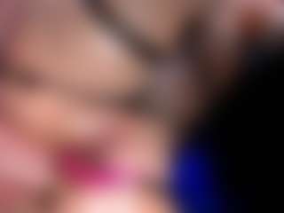 Live cam show with OksanaOcean - Cute on TeamSkeetLive