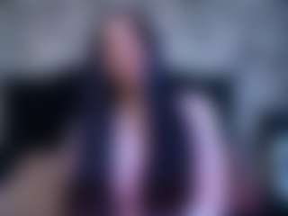 Live cam show with Emilia - Dp on xDating