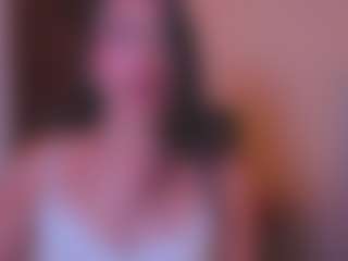 Live cam show with Emilia - Muscle on Uber Horny