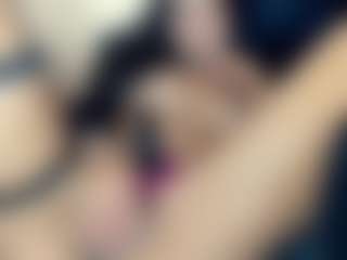 Emilia's Live Sex Cam Show