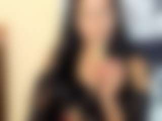 Show de cam sexual en vivo de Emilia