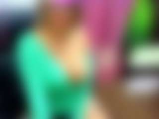 Live cam show with Lisa-Rios - Middle Aged on WildCum