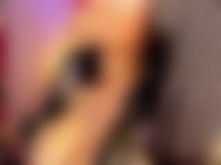 Live cam show with sheyla Hills - Ride on Chatstar