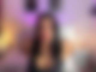 Live cam show with sheyla Hills - Chubby on Camsoda