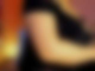 Live cam show with sheyla Hills - Shaved on Camsoda