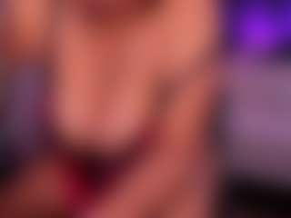 Live cam show with sheyla Hills - Chubby on Camsoda