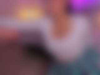 Live cam show with sheyla Hills - Brown Eyes on chickslive.net