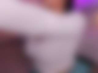 sheyla Hills's Live Sex Cam Show