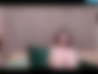 Live cam show with SunnyBrighton - Student on Free Soda