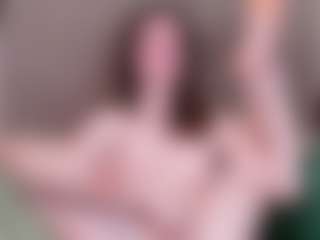Live cam show with SunnyBrighton - Granny on instabang