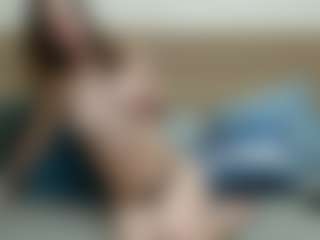 Live cam show with SunnyBrighton - Thin on Camiplay Live
