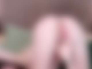 Live cam show with SunnyBrighton - Student on Camsoda