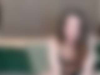 Live cam show with SunnyBrighton - Student on Milf Play