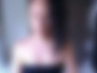 Live cam show with Amyharloww - Role Play MILF on Milf Play