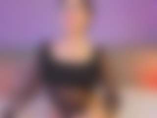 Curvy Corinne's Live Sex Cam Show