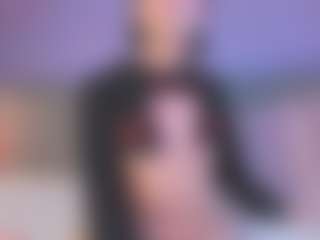 Curvy Corinne's Live Sex Cam Show
