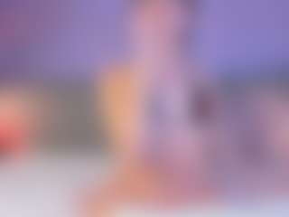 Curvy Corinne's Live Sex Cam Show