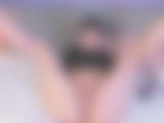 Curvy Corinne's Live Sex Cam Show