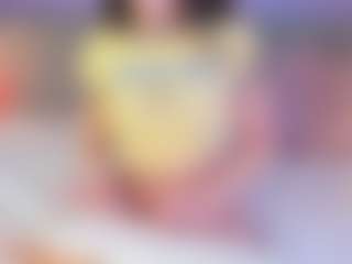 Live cam show with Curvy Corinne - Dildo on Dare Cams