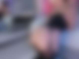 Live cam show with Curvy Corinne - Small Tits on Strip Flash - Live Sex Shows