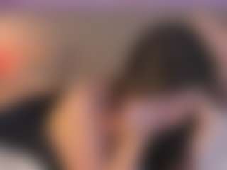 Live cam show with Curvy Corinne - Cumslut on Soda Cam
