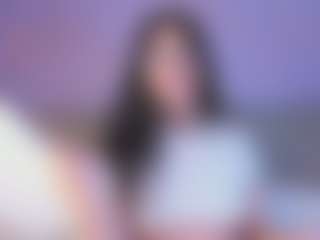Live cam show with Curvy Corinne - White on Milfs Live | colombia