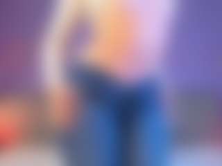 Curvy Corinne's Live Sex Cam Show