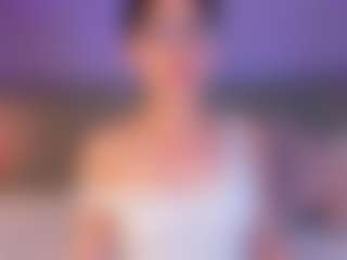 Curvy Corinne's Live Sex Cam Show