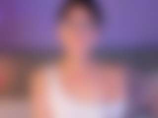Curvy Corinne's Live Sex Cam Show