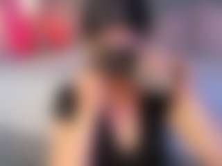 Curvy Corinne's Live Sex Cam Show