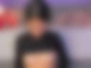Live cam show with Curvy Corinne - Tease Teen (18+) on AdultVida.com