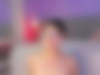 Live cam show with Curvy Corinne - Natural on Chatstar