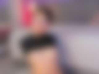 Live cam show with Curvy Corinne - Machine on friskycurves.com